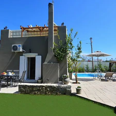 Elia Villa *